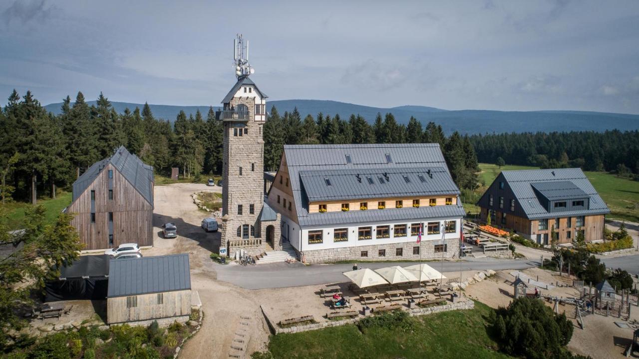 Hotel Kralovka Bedřichov Buitenkant foto