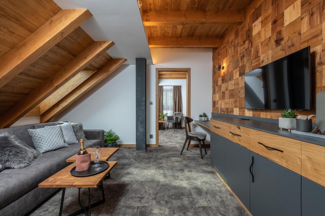 Hotel Kralovka Bedřichov Buitenkant foto