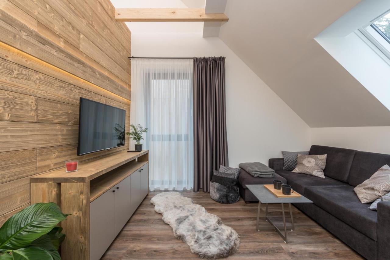 Hotel Kralovka Bedřichov Buitenkant foto